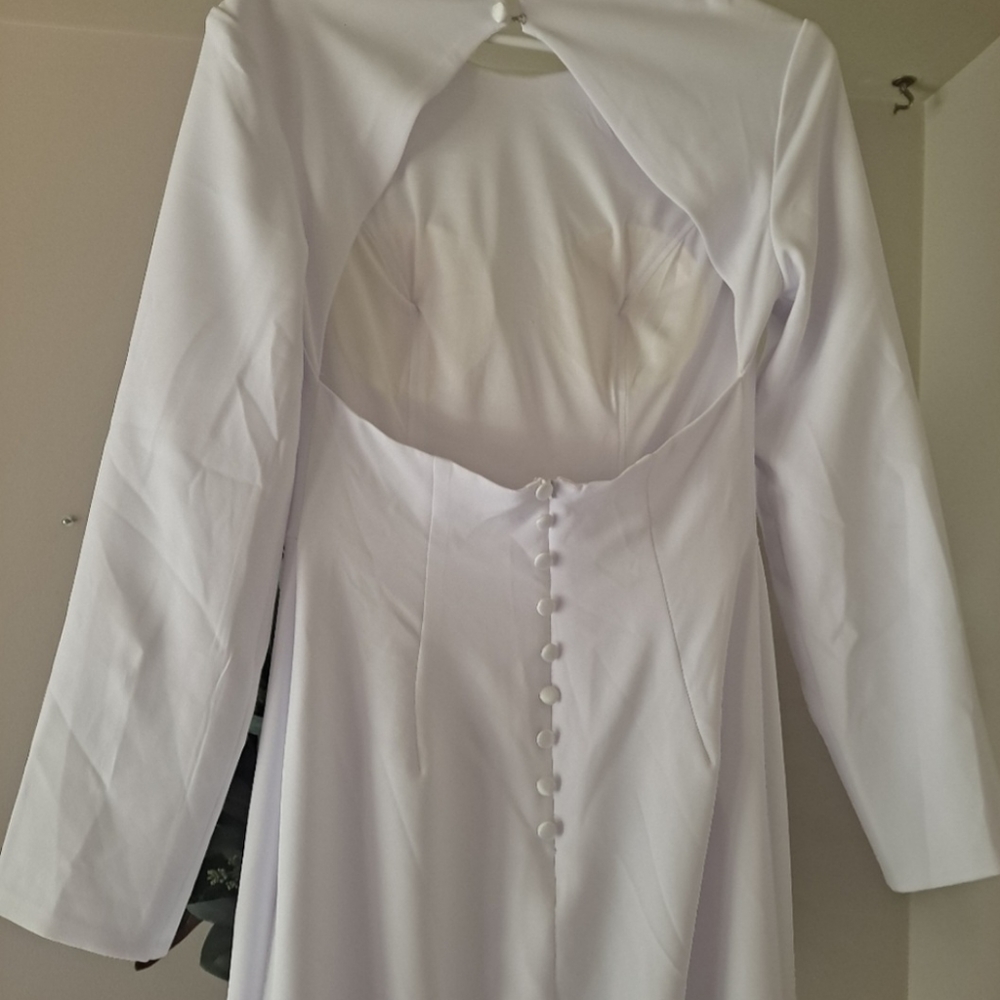 Brand new pure white wedding dress from Etsy~